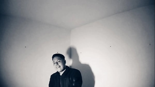 Joven rapero acaba en la cara de toda la escena.