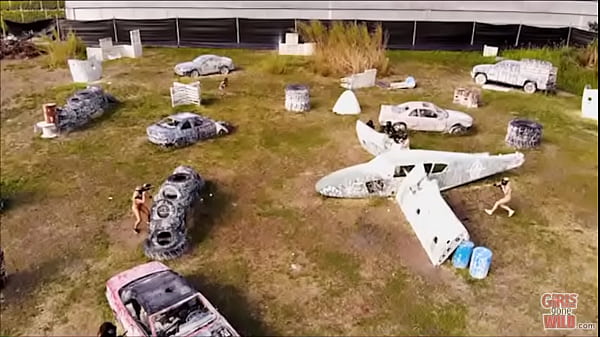 Three Girls do the Licking