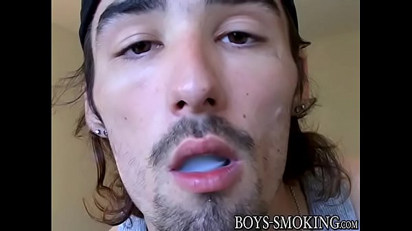 Chainsmoker Ian Madrox masturbating