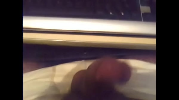 ,assistindo sexo gay no xvideos e batendo uma... 