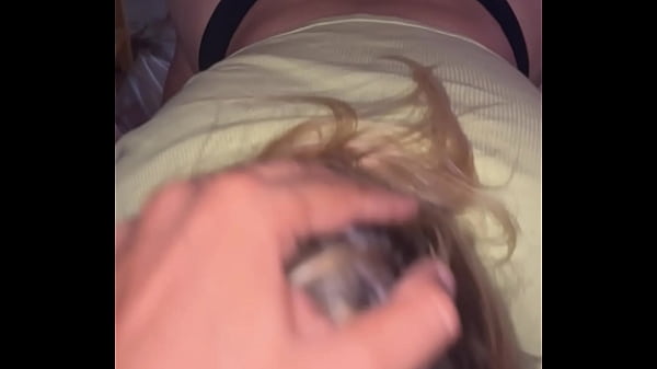 Invit&eacute; a un chico de tinder a mi casa y se la chupe toda