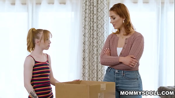 Stepmom and stepdayghter end up kissing in the heat of the moment