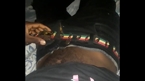 HORNY GAY MASTURBATES