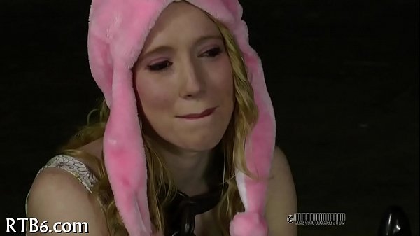 Harsh whipping for pleasant hotty