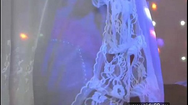 Hot Lebanese dancing - More on girls69.eu