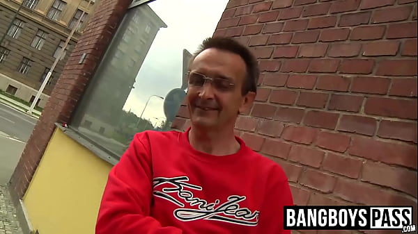 Hitchhiker gets sucked and banged by a horny gay dude