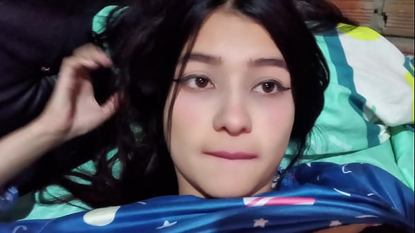 Marido y mujer tienen sexo caliente en la habitaci&oacute;n del hotel ( CASERO REAL)