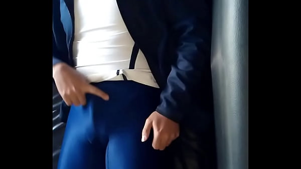 Mi verga bien dura en Lycra&copy;