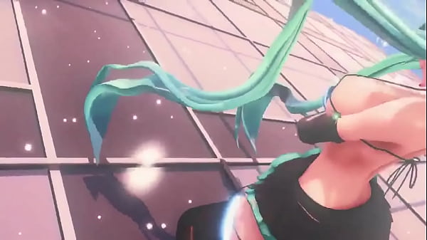 Miku moves her body for her fans! 