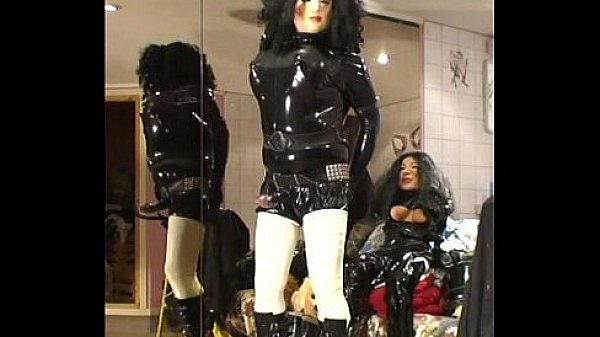 Roxina2005FetishRubberCockBitch040305XXXL.MPG