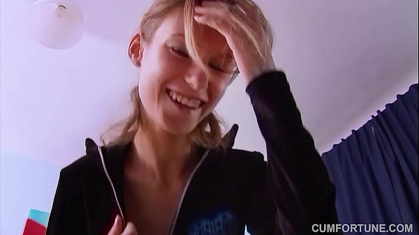 Tanja Teen shows her amazing body and bangs her friend