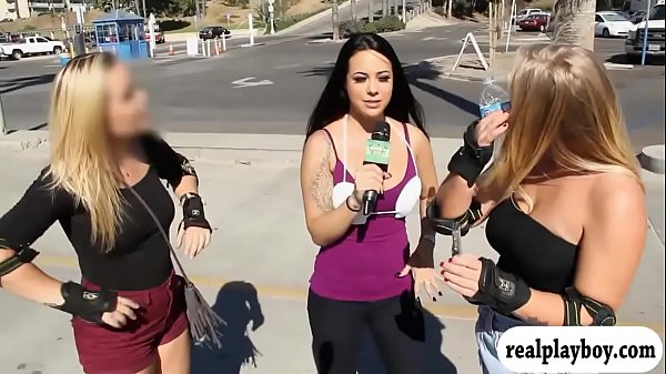 Four sweeties flashed boobs on the bus for some dollars