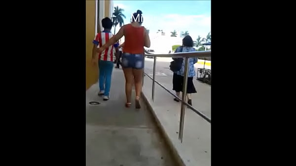Baya cuerpo de esta y el hermano asiendo corajes....