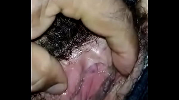 Esposa com p&ecirc;los natural gozando