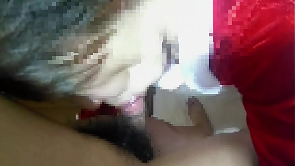 熟女妻がミニスカサンタになって濃厚フェラしてくれた