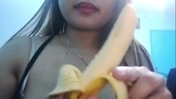 Banana Sucking Fetish: Let's explore my oral fixation