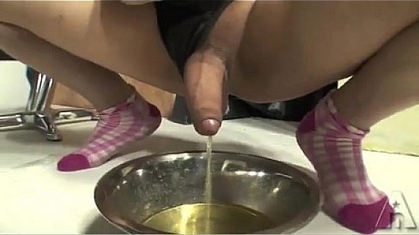 shemale piss 1