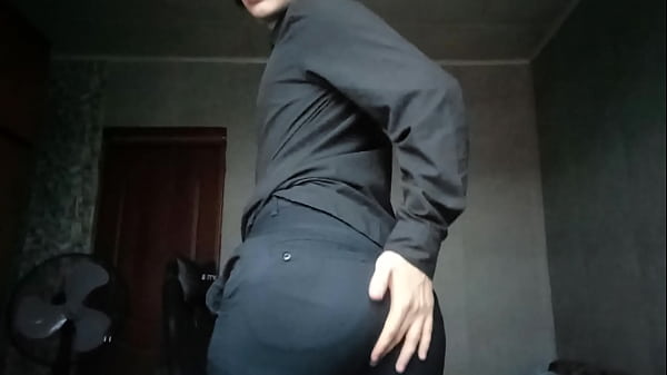 confident curmudgeon jerking off his big dick looking at you, cutie ;) 