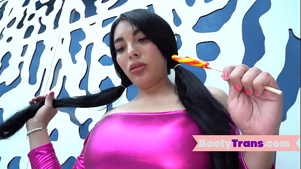 Bootylicious tgirls spready cheeks before riding cock 