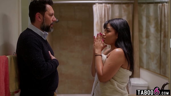 Old guy servant made a move on latin teen step daughter returning home