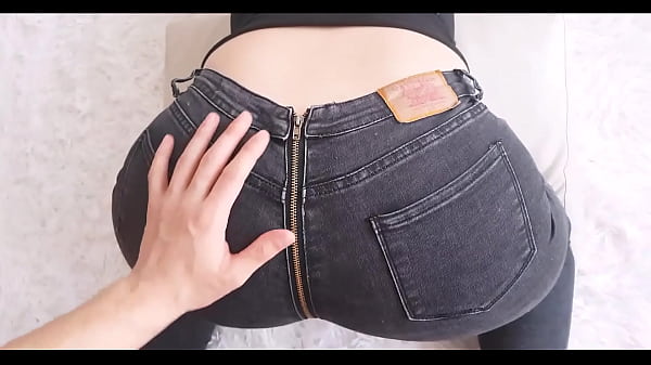 Sex with MILF and her Big Booty Jeans