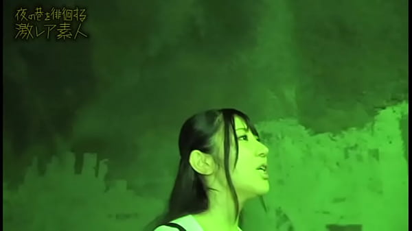 恐怖体験で発情したのか、それとも知らぬ間に霊が乗り移ったのか？清楚な見た目からは想像もできない淫れっぷりにスタッフも大興奮！豊満な乳を上下に揺らし、マン汁を滴らせながら夢中で腰を振り、セックスに●いしれるお姉さん。怖いのをガマンして、一緒に心霊スポットに行って初めて良かったと思えた！そんな瞬間でございました！https://is.gd/s3PpZW  