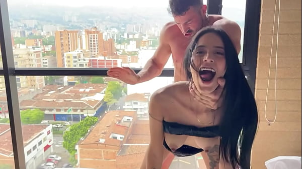 Horny Sexy Teen Enjoys a Massive Cock