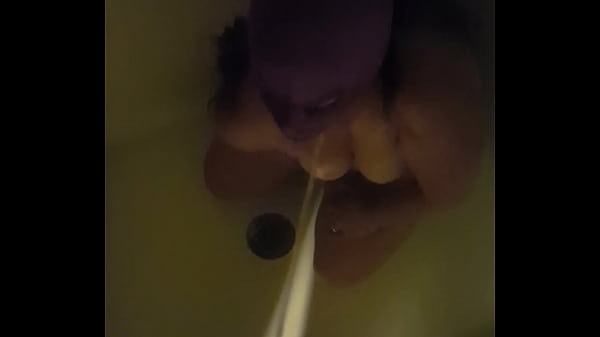 Golden shower slut
