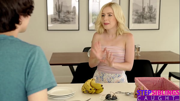 Stepsis Says "Oh my god! You are such a fucking pervert!!!" S18:E3 