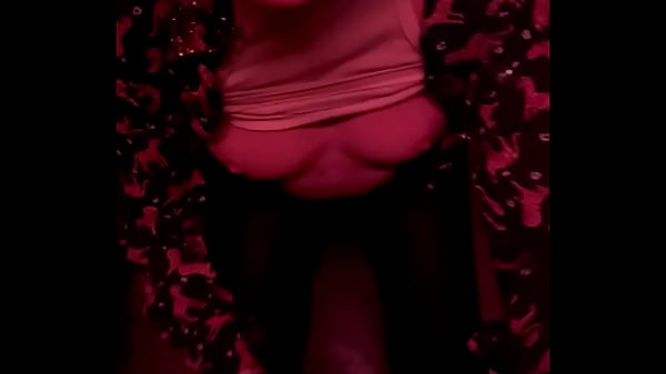 Соне накончали прямо в ротик