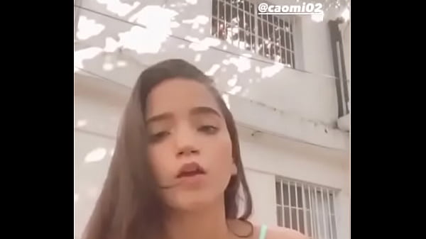 Me en V&iacute;a v&iacute;deo bailando para q vea lo buena q esra