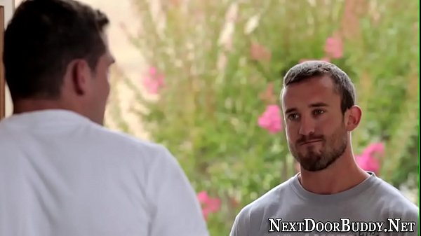 Muscled jock face jizzed