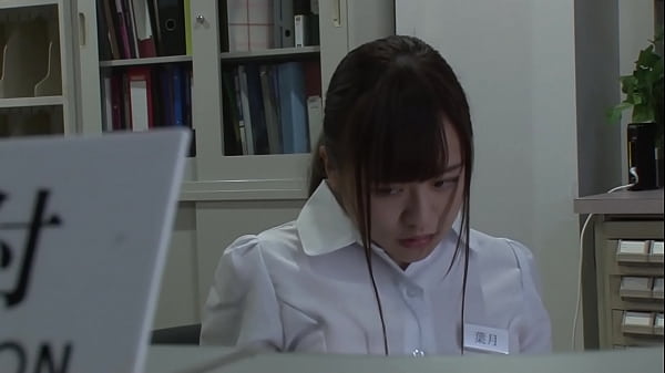 入院中、性欲処理が出来なくてつらい&hellip;！そんな僕を見て同情してくれたナースさんが僕のチ○コに手を伸ばすが、勃起したチ○コに自らも興奮して&hellip;！？【パート2】https://bit.ly/3IyZy5c