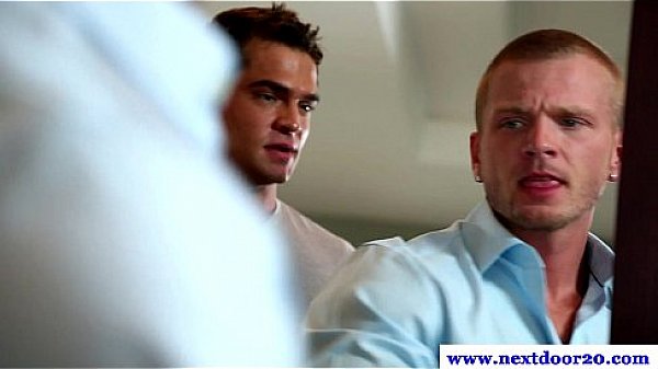 Tattoo muscle getting dick sucked