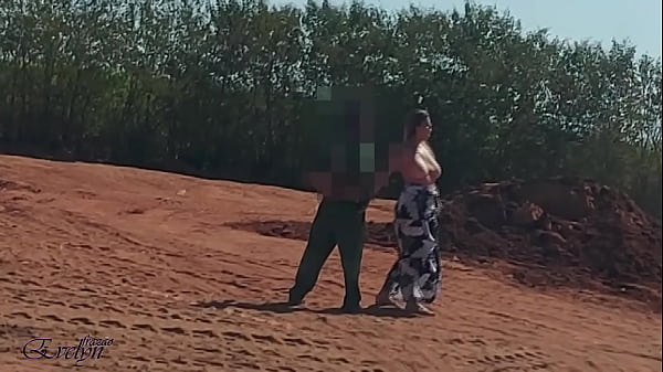 PUTARIA AO AR LIVRE COM OS PE&Atilde;O NO MATO  