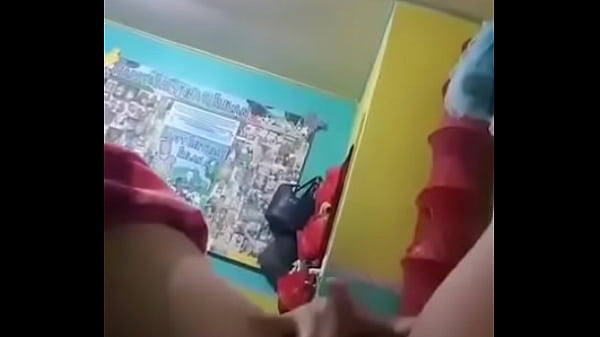 Con ganas de que me la claven  en el hoyo 