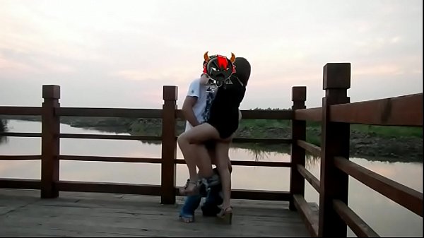 人间精灵tmogn外拍露出