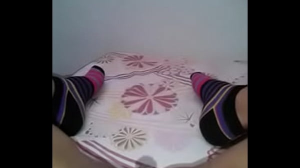 Amiguita se masturba para m&iacute; 2