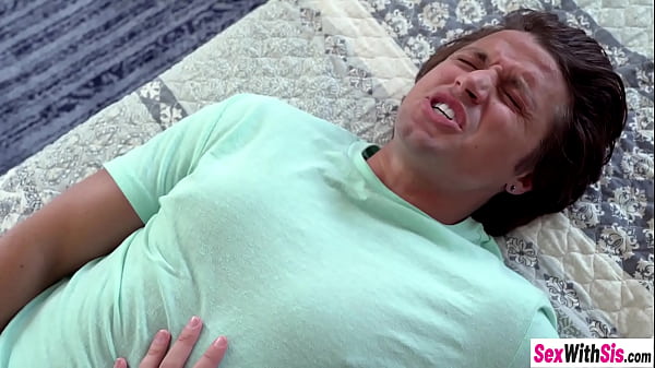 Petite teen practices CPR on her hunk