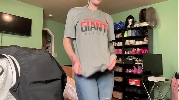 Twerking Elle August 13, 2022 Vlog