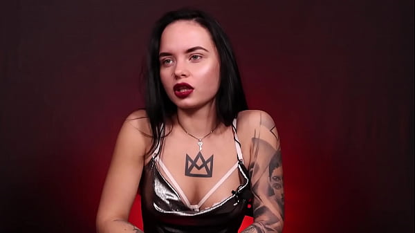 Если мой подписчик то засвечу гудь.