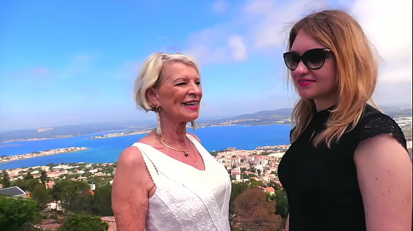 Eva, 70ans, et Lyna Jade, 22ans, le choc des g&eacute;n&eacute;rations !