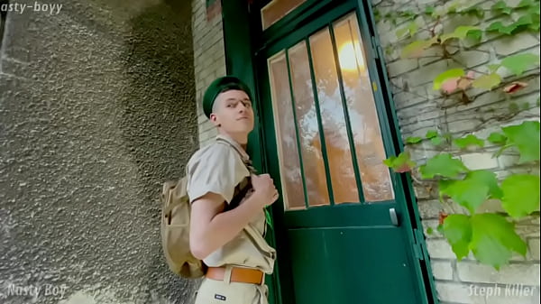 Bonne pute ce scout !  