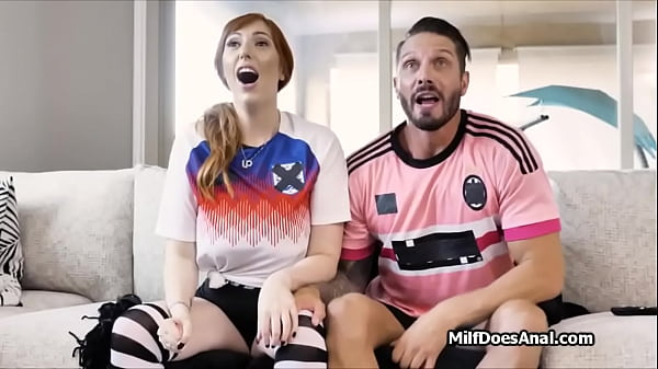 Milf loses bet and she gets ass fucked