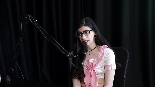 Conseguia fazer boquete nela mesma, ficou travada ao ir na casa de swing, &eacute; ativa no sexo, e posou para a revista... - Yumi Trap (WATCH ON: SHEER/RED) 