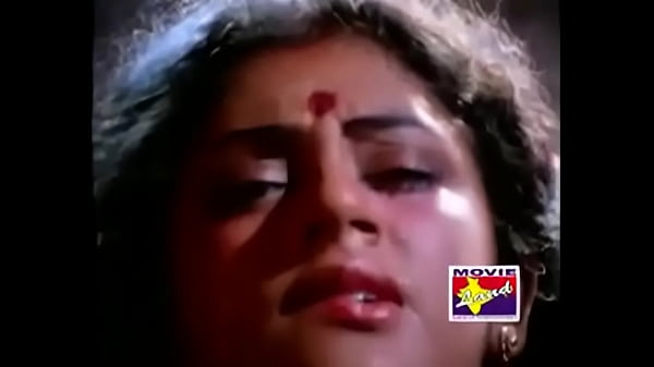 Sobhana hot sex in Idhu Namma Aalu - YouTube