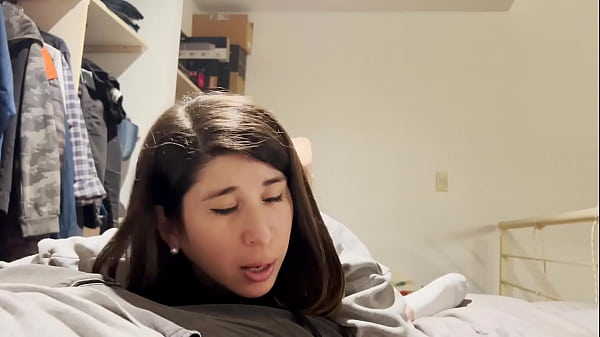 Prometida CONFIEZA que te ENGA&Ntilde;&Oacute; en una FIESTA y te hace SENTIR el AROMA a LECHE de su ALIENTO