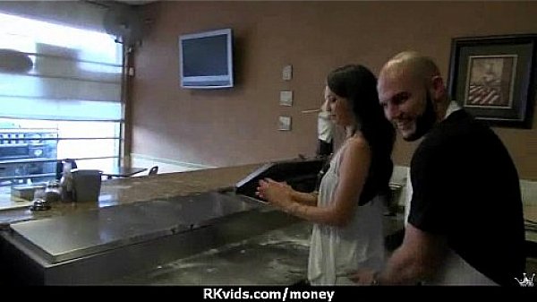 Hot sexy amateur babe needs a lift and takes cash 24