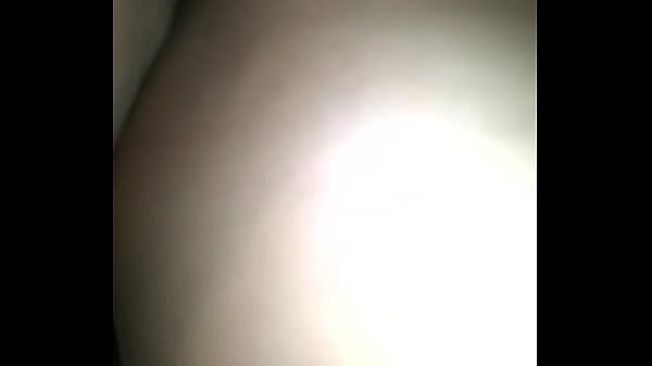 rica puta se da cuenta que la estoy grabando