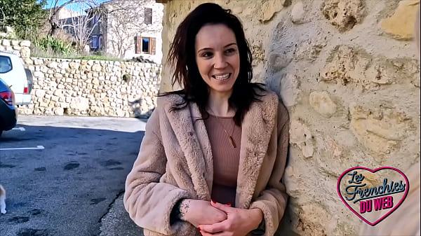 J'ai h&acirc;te de me faire baiser devant l'objectif, &ccedil;a m'excite